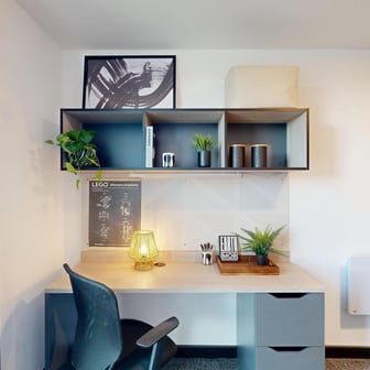 Deluxe Ensuite - Image 4