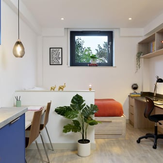 Reading_Bronze Studio