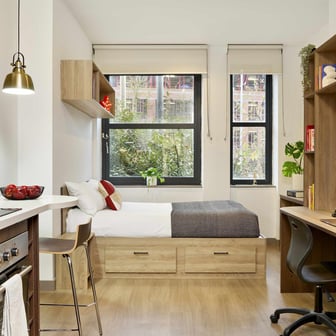 Reading_Silver Studio