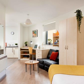 2679_disco-heights-classic-studio-0218