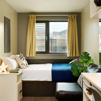 MV_Silver Studio with Wet Room