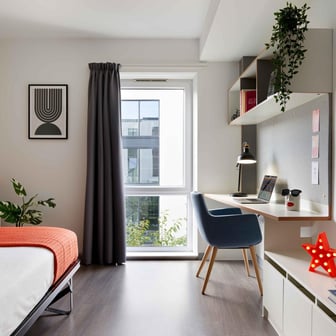 2611_0177_HAMPTON_SQ_Premium-Studio