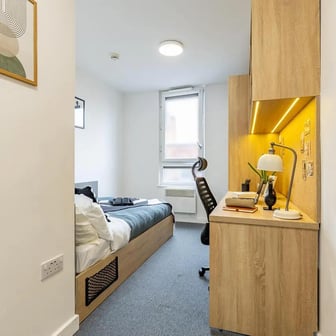 Classic Ensuite - Image 3