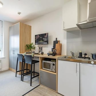 Premium Plus Studio - Image 10