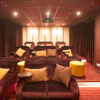 Classic Studio - Image 7