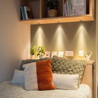 Classic Ensuite, Lower Tower - Image 11