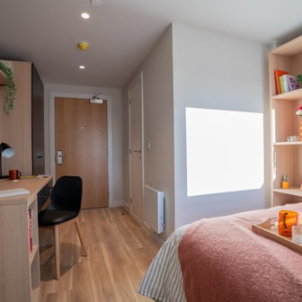 Classic Ensuite, Mid-Tower - Image 2