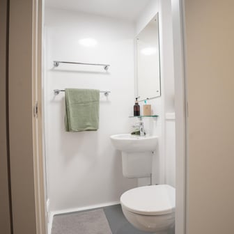 Classic Studio, Lower Tower - Image 6