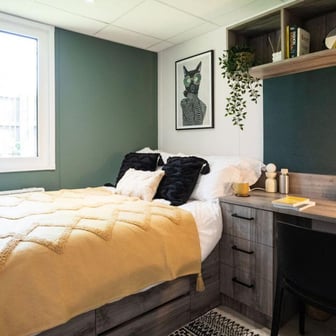 Luxury Ensuite Plus - Image 1