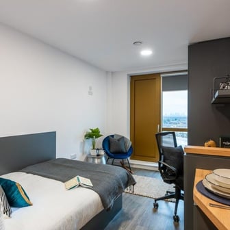 7 Bed Ensuite - Image 1