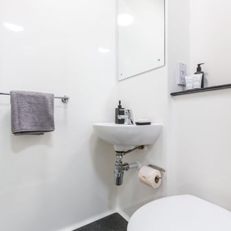 Standard Plus Ensuite - Image 8