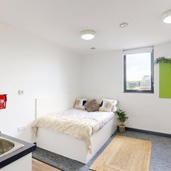 Premium Studio - Image 2