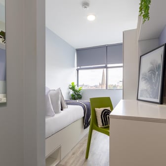 Silver Ensuite - Image 3