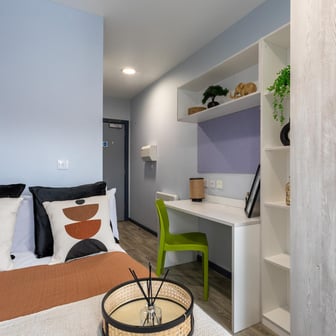 Silver Ensuite - Image 8