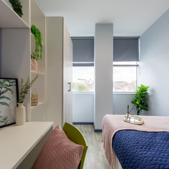 Silver Ensuite - Image 16