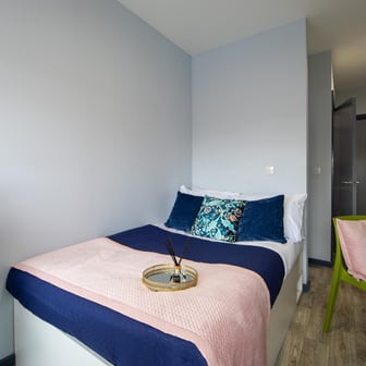 Silver Ensuite - Image 12