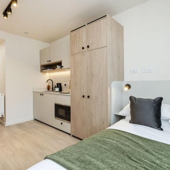 Premium Studio - Image 1