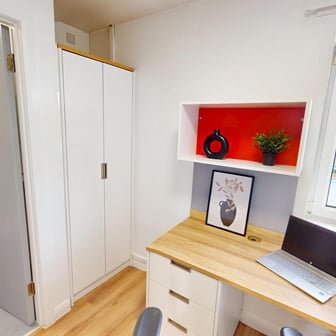 Bronze Ensuite - Image 2