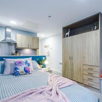 Classic Studio - Image 1