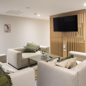 Premium Studio Plus, Standard floors - Image 3