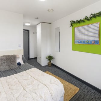 Premium Ensuite - Image 1