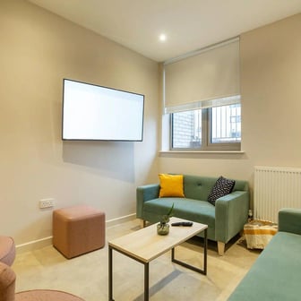 8 Bed Ensuite - Image 6