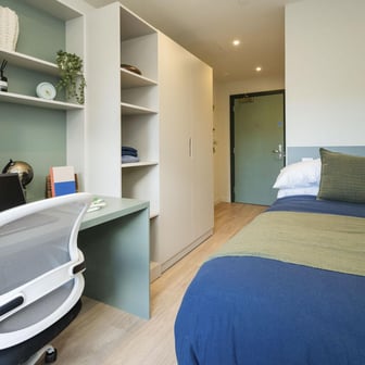 Classic Ensuite - Image 2