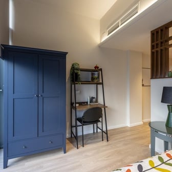 Bronze Courtyard Studio - Image 2