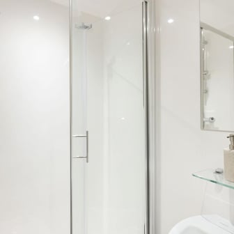 Deluxe Studio - Image 6