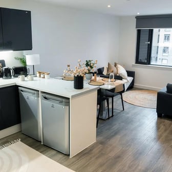 Club Ensuite - Image 4
