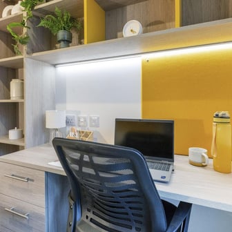 Classic Plus 5-6 Bed Ensuite - Image 5