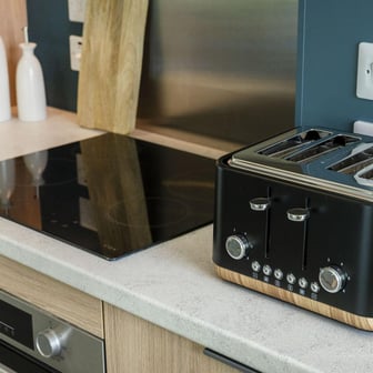 Classic Plus 5-6 Bed Ensuite - Image 13