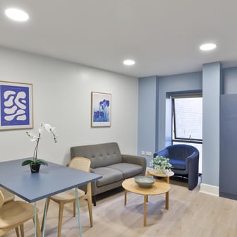 Gold En-Suite - Image 6