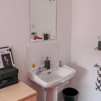 Non Ensuite - Silver (6 Bed) - Image 3