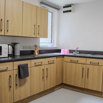 Ensuite - Silver - Image 10