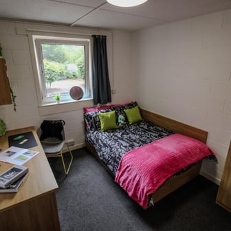 Ensuite - Silver - Image 2