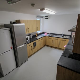 Ensuite - Silver - Image 11