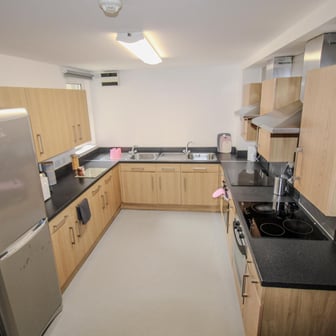 Ensuite - Silver - Image 17