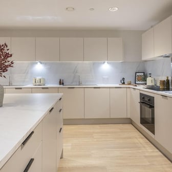 Classic Ensuite - Image 4