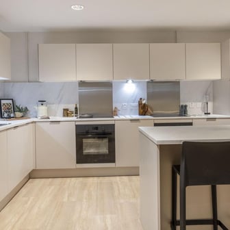 Premium Ensuite - Image 11