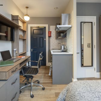 Gold Studio - Image 2