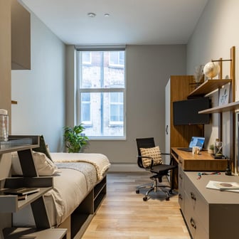 Gold Ensuite - Image 1