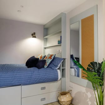 One Bed Apartment - Image 2