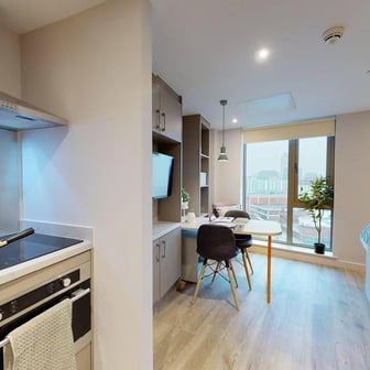 Premium One Bed Apartment - Image 3