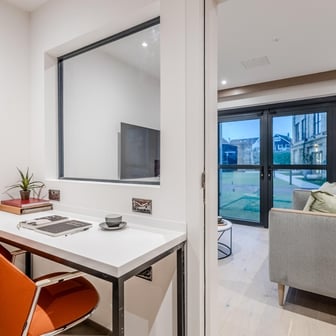 Large 2 Bedroom - Image 3
