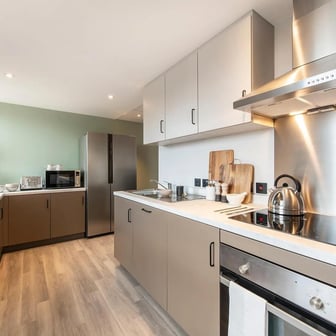 Ultra Premium 5 Bed Apartment - Image 1