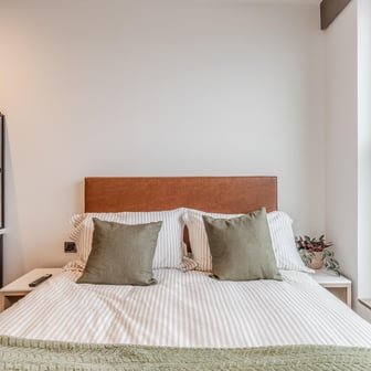 Penthouse One Bedroom - Image 2