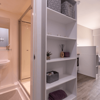 Deluxe Studio - Image 5