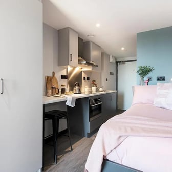 Ultra Premium Club Studio - Image 1