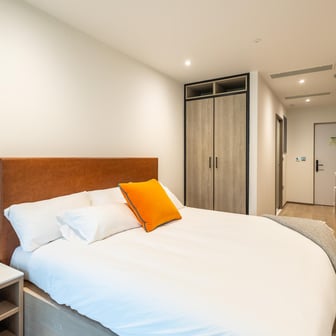 Signature Plus Studio - Image 6